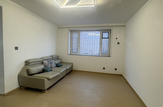 东方公寓A区3室1厅97㎡29万二手房图片