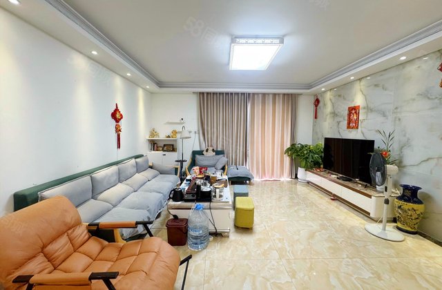 合和新城4室2厅171.16㎡238万二手房图片