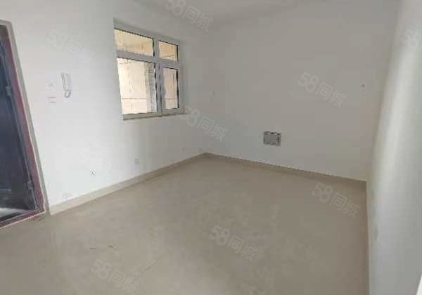 高楼层视野好 满二 出行方便 朝南 购物方便 有电梯