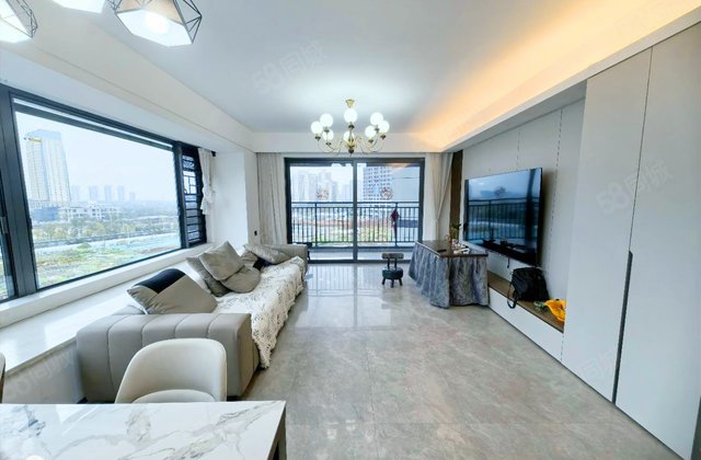 轨道万科悦府4室2厅143㎡189万二手房图片