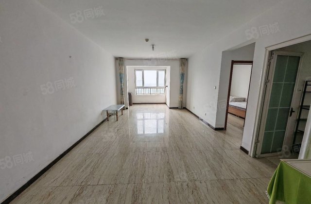 带车位丶储藏室, 两居室,随时看房,有钥匙,新一中外国语。