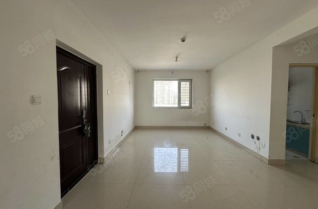 聊城大学 带电梯 小三居 次新小区 商品住宅，带储藏室