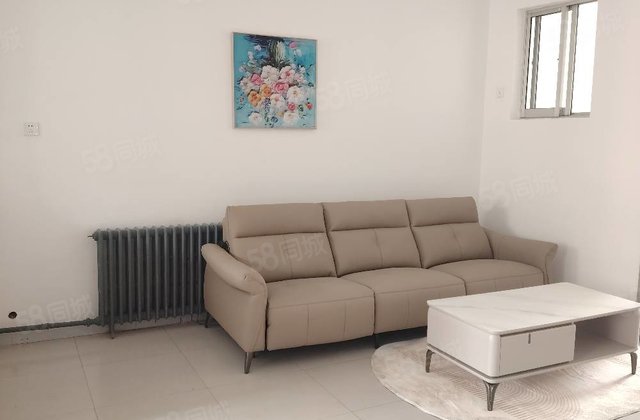 东昌中学本部 新区   步梯一楼小区干净停车方便