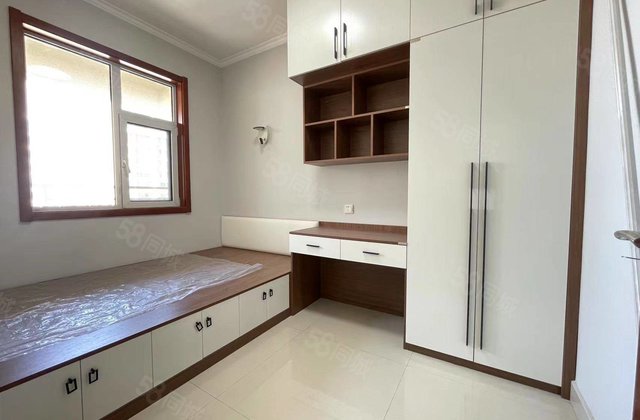 东昌甲第东昌丽都新房未住三室两厅送车位