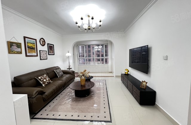 香江北 嘉明新城邦南区电梯房三室精装免大税送储藏室 诚心出售