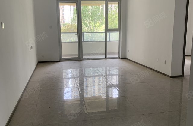 新房未住，东昌中学旁，桃李天悦1期，带车位，可按揭，采光好