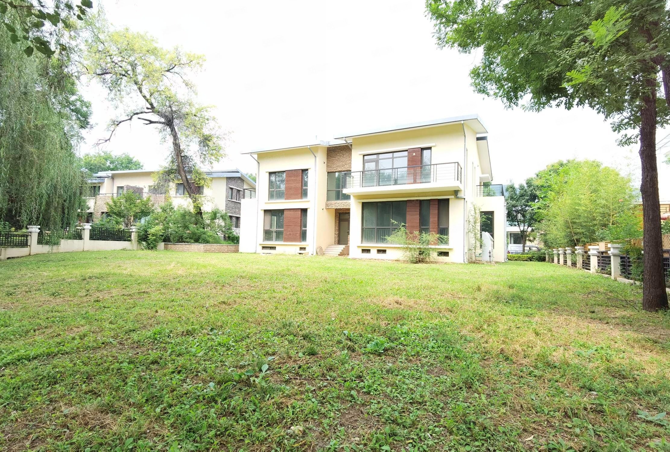 雁棲半島5室3廳4衛(wèi)428.06㎡南北3850萬