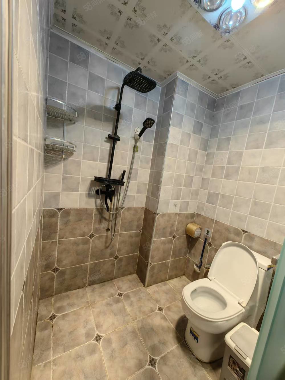 青湖铭城2室2厅1卫84㎡南北32万