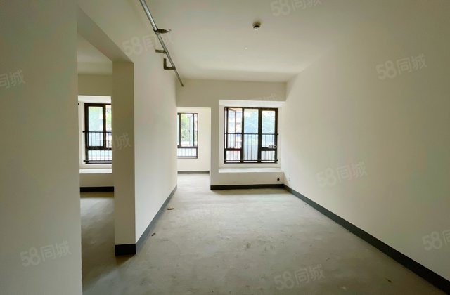 龙湖春森彼岸(5期)3室1厅71.52㎡100万二手房图片