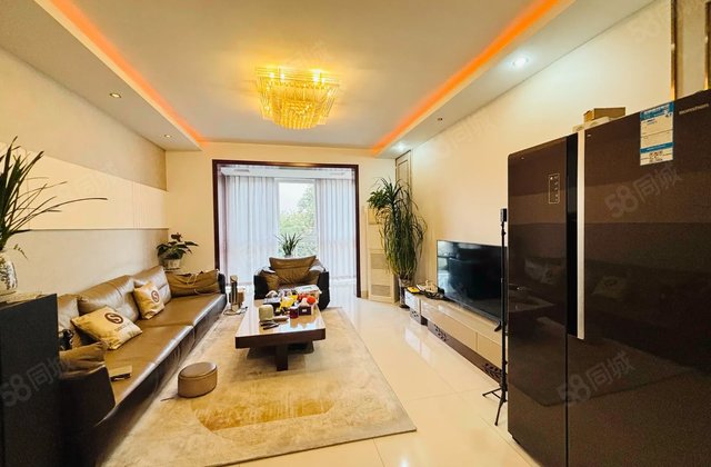 玺印上院4室2厅133.3㎡108万二手房图片