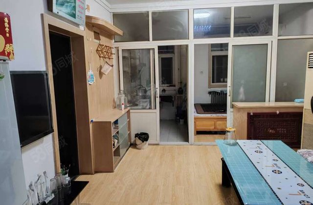 铁塔剧院东昌本部08年交房带车位储藏室可拎包入住出租率高