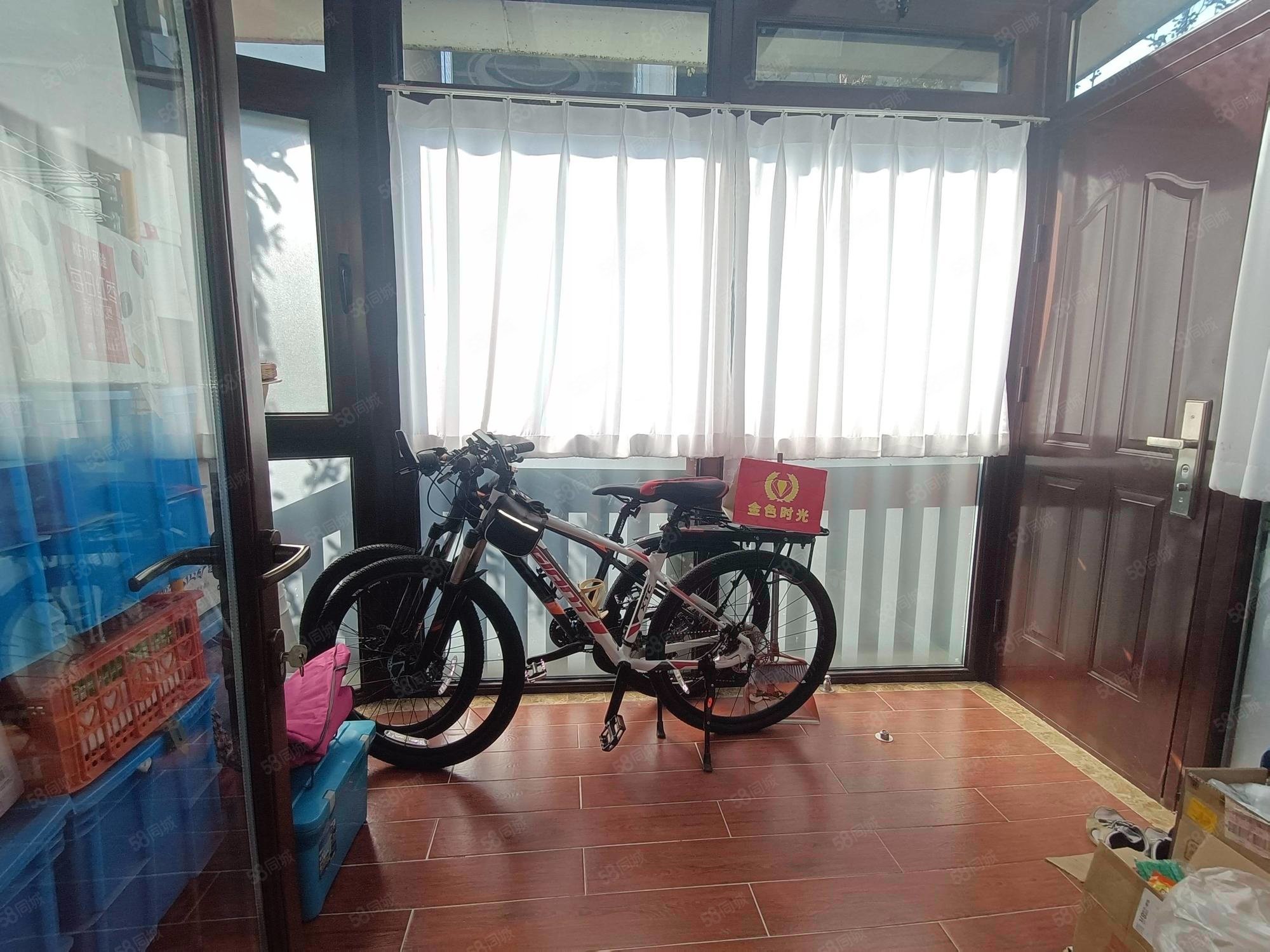 君山別墅6室5廳4衛(wèi)391.84㎡南北790萬(wàn)