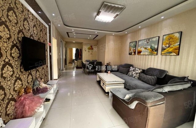 房东着急出售齐鲁君悦华庭 楼龄新 精装好房 刚需小三居商品房