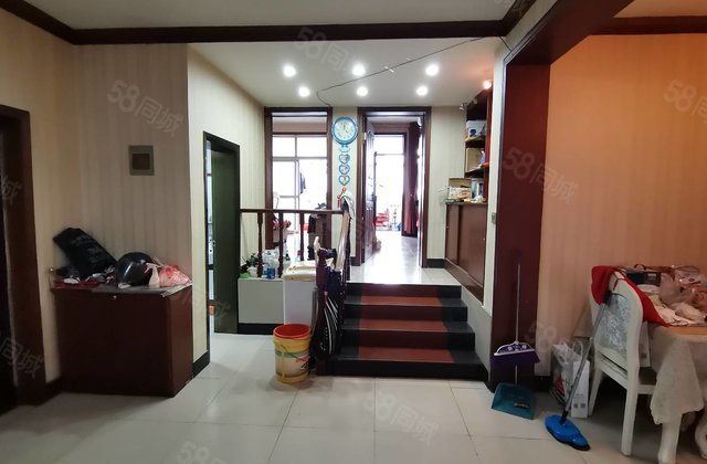 太和花园电梯房5楼3室2厅43万105平方有暖气可以更名