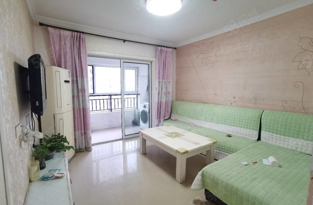 万达 电大附近 阿卡六期 刚需小三室 免大税