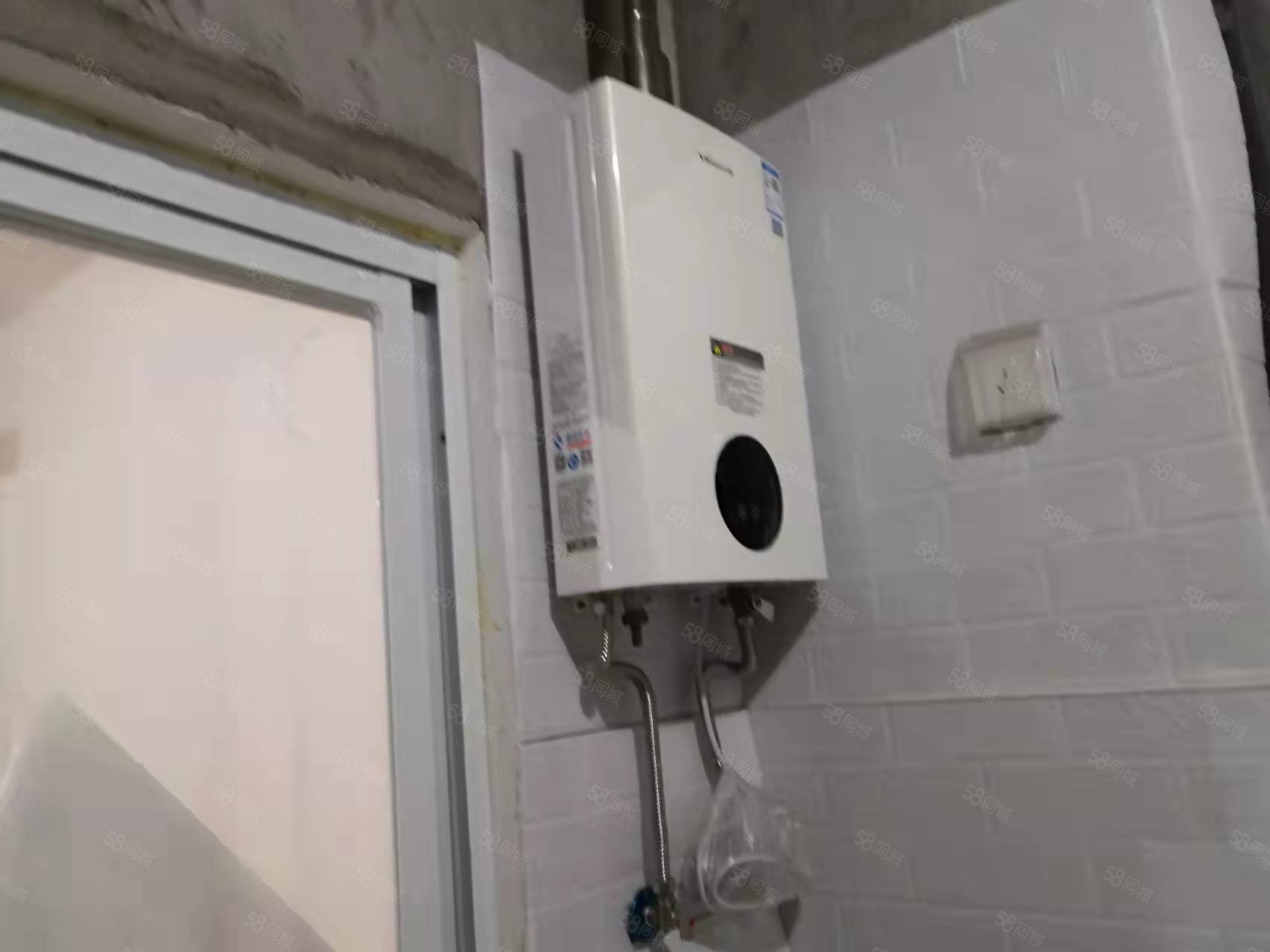 加侨侨城壹号(C区)3室2厅2卫108.51㎡南65万