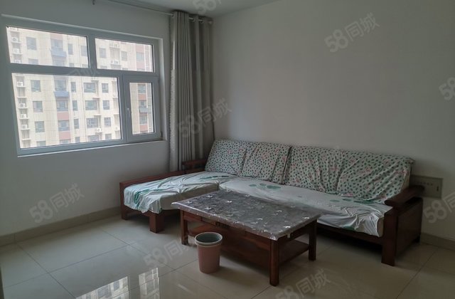 南北通透,楼前为小区广场,无遮挡 价格可议