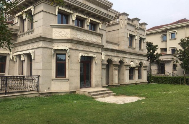 太湖锦园 无锡别墅在售中 4亩地大花园没法形容 要花园看过来