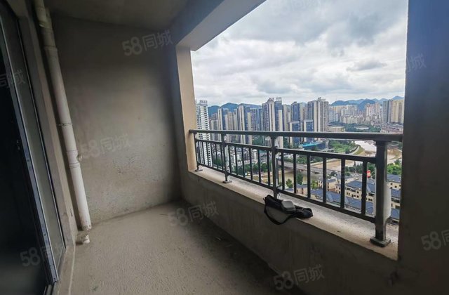 滨江汇3室2厅118㎡42.8万二手房图片