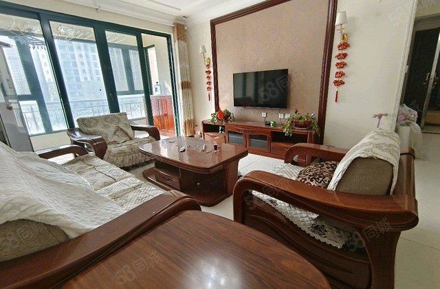 文轩片，精装恒大名都，可拎包入住 送车位南北通透 双卫格局