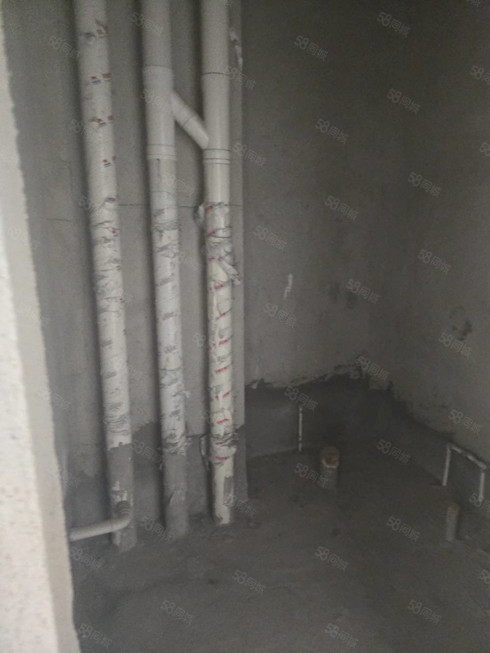 御品天下3室1厅2卫160㎡南北55.8万