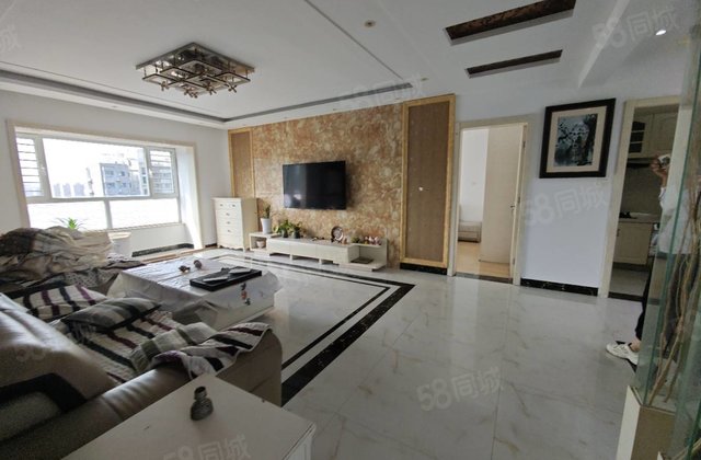 阿尔卡迪亚    位置 独体独户 经典三叶草户型