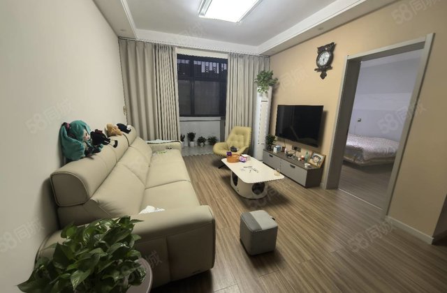 东风路轻工机械厂家属3室1厅100㎡45万二手房图片