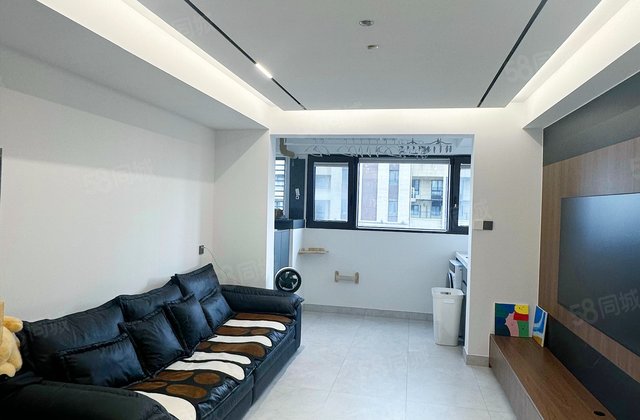 金地名悦3室2厅93.4㎡175万二手房图片