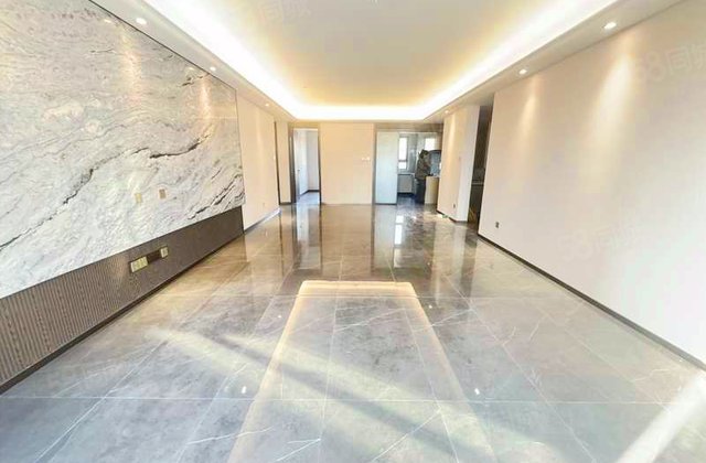 龙湖天璞4室2厅141.19㎡117万二手房图片