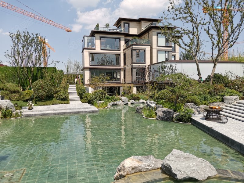 花溪龙湖新a代别墅直降20万就读贵阳一中 房产大佬再出巨作