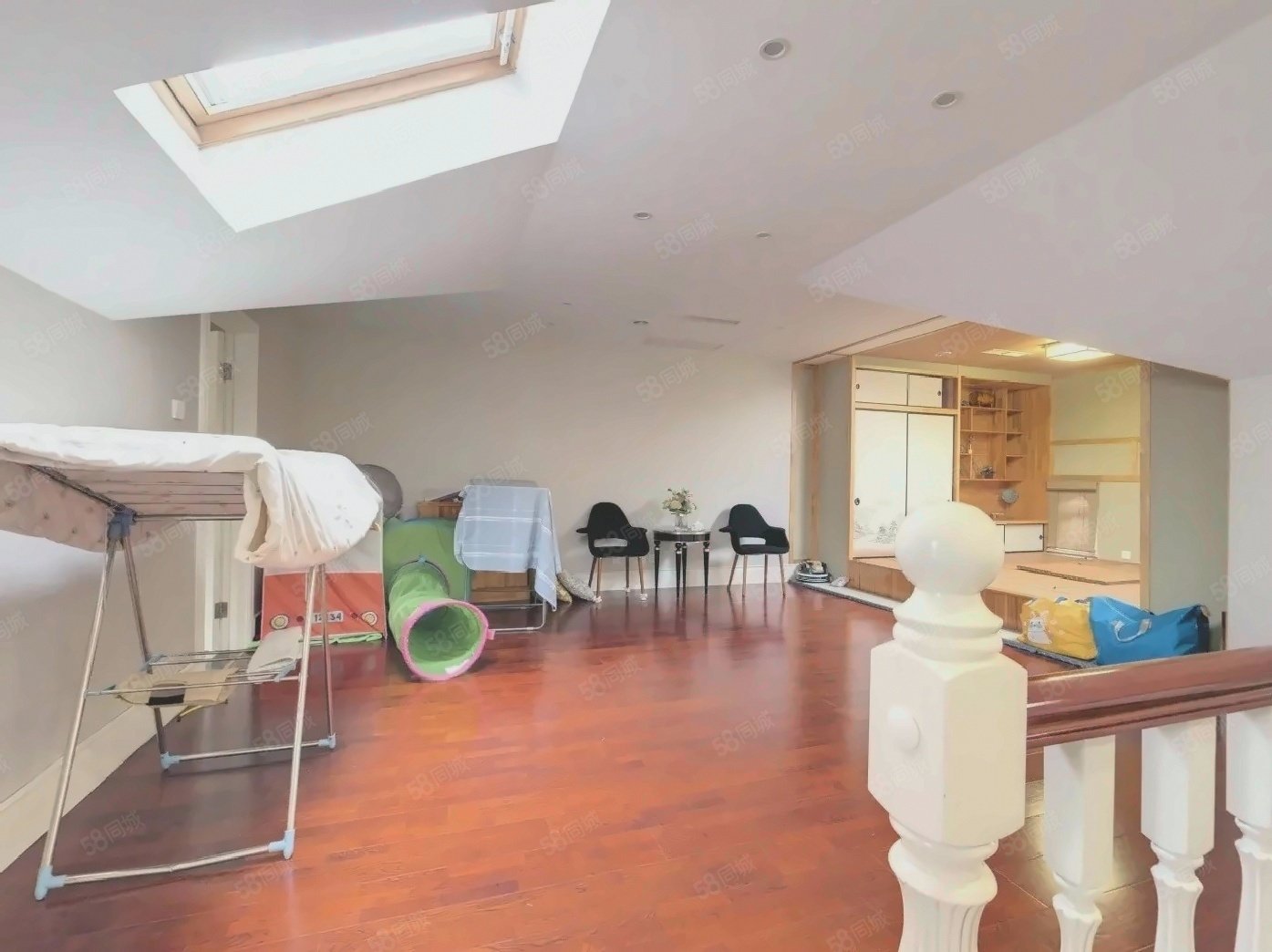 中建紅杉溪谷(東區(qū))5室2廳1衛(wèi)205.41㎡南北1490萬