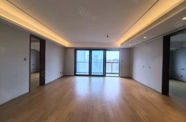 雅戈尔嵩江府4室2厅144.59㎡368万二手房图片