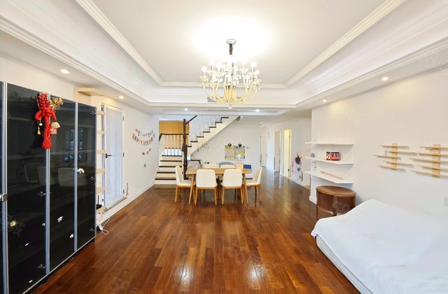 金科10年城东区5室2厅175.24㎡202万二手房图片