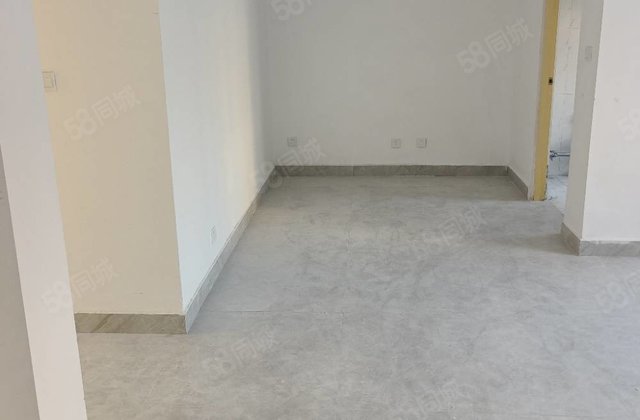 急售新河社区六层电梯洋房！！两室两厅一卫