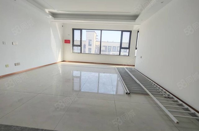 清风朗悦4室2厅176㎡156万二手房图片
