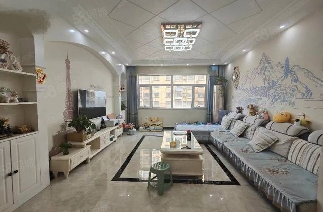 商品房 电梯房 南北通透 次新房 双卫 中间楼层采光好