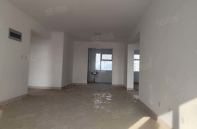 香江北邻 新房未住 三室两卫 带车储！急售 价格面议！