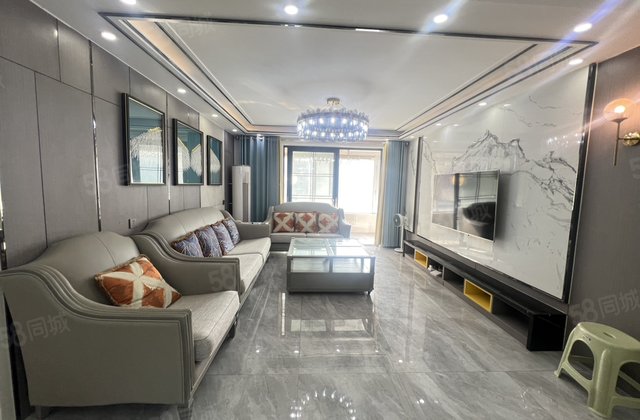 三叶草户型 东边户 莲湖新城 送所有家具家电 带子母车位