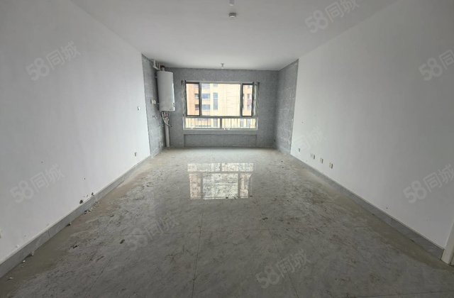 新房未住 三叶草户型~双卫 水城悦府 中层 香江万达广场邻