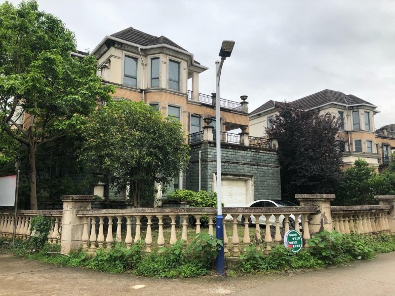 南昌居住主题公园(南区别墅)5室3厅4卫486.03㎡南北520万