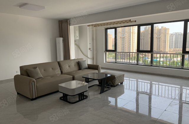 观棠阅境 带储藏室和车位 家具家电齐全 随时看房！