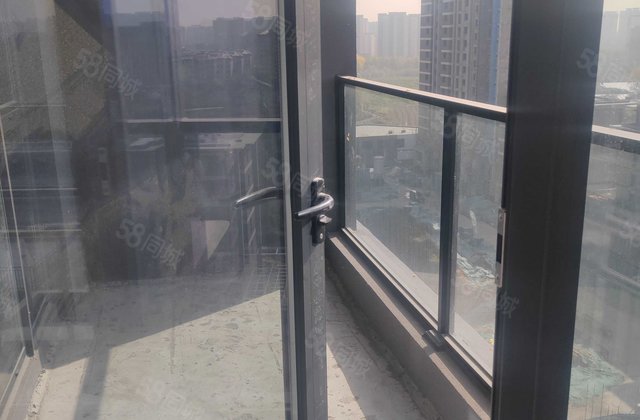 水木云镜3室1厅140㎡69.9万二手房图片