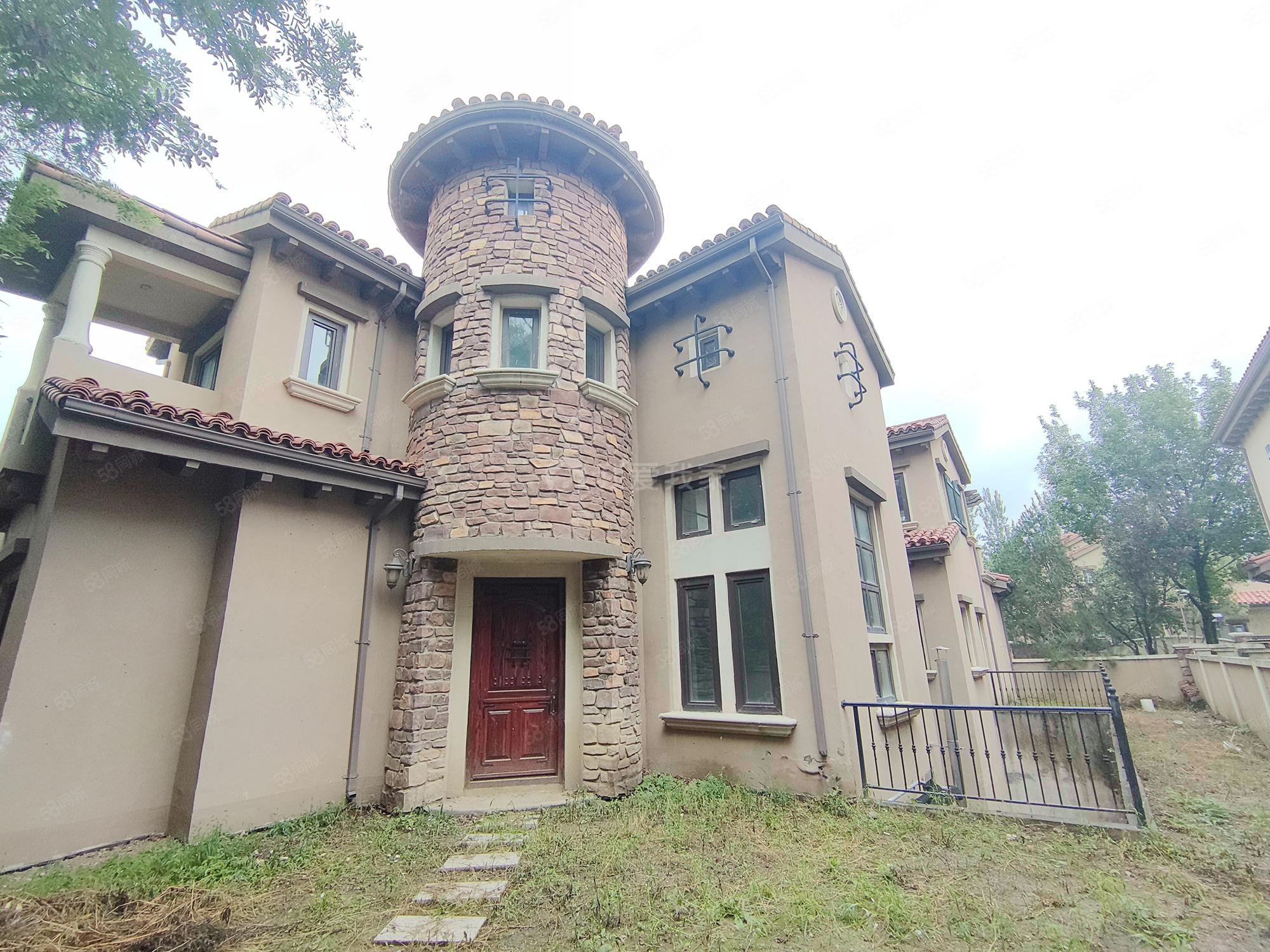 御湯山熙園8室3廳4衛(wèi)455.27㎡南北1280萬(wàn)