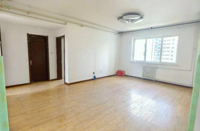 蓝馨花园3室2厅138㎡126万二手房图片
