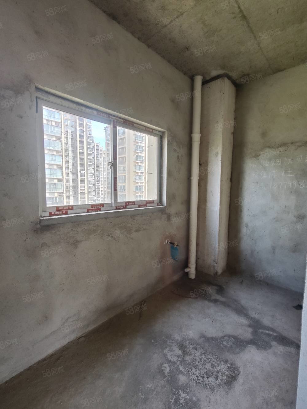 滨江御府3室2厅2卫127㎡南北63万