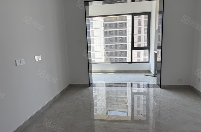 万达 江山印 电梯17楼 带车位储 新房未住 随时看房