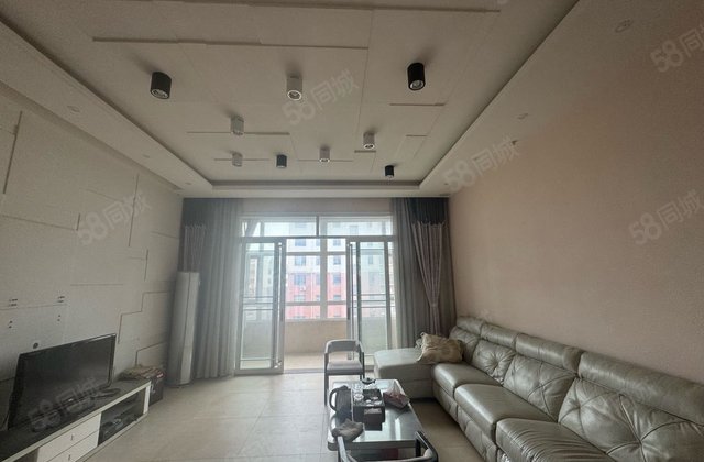 新水明珠小区 错层 三室两厅 高厅  精装未住