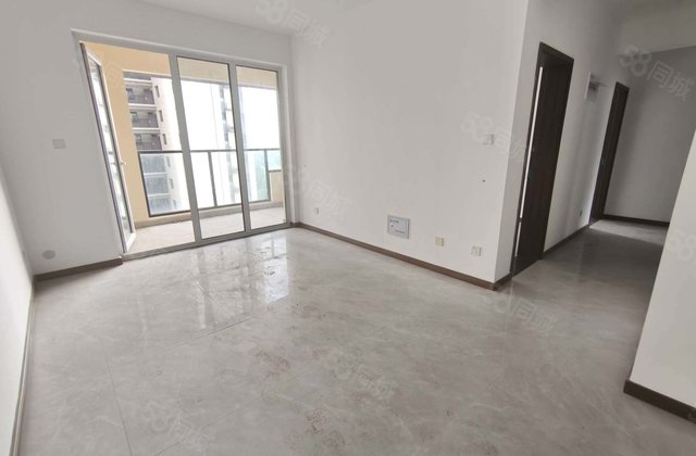 房东   嘎嘎新 水城印象 新房子未住 好楼层 送车储