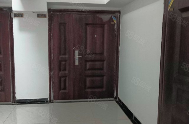 御景上悦5室2厅142㎡42.8万二手房图片