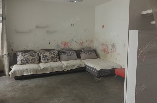 看房方便 医疗配套成熟 正南朝向 诚心出售 企业力荐